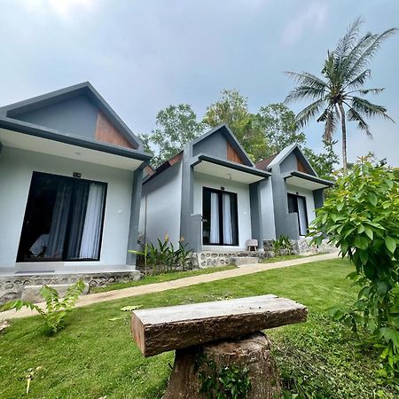 Makarma Resort Lombok Senggigi Exterior photo