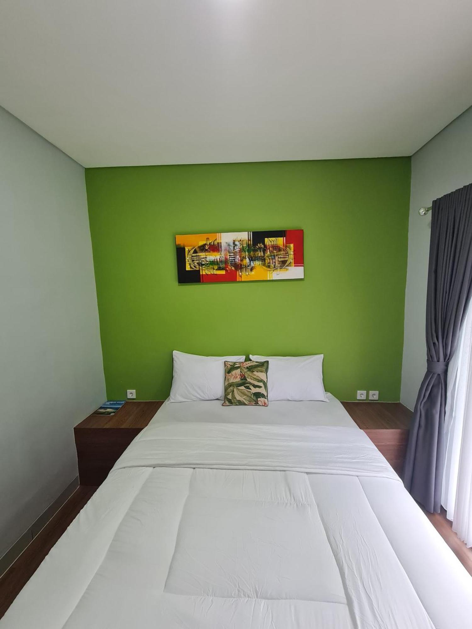 Makarma Resort Lombok Senggigi Exterior photo