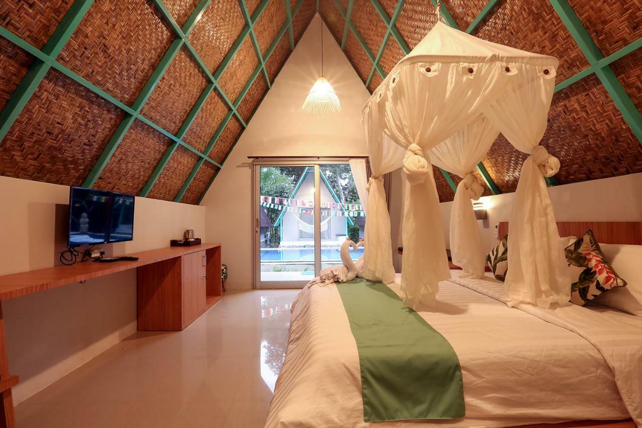 Makarma Resort Lombok Senggigi Exterior photo