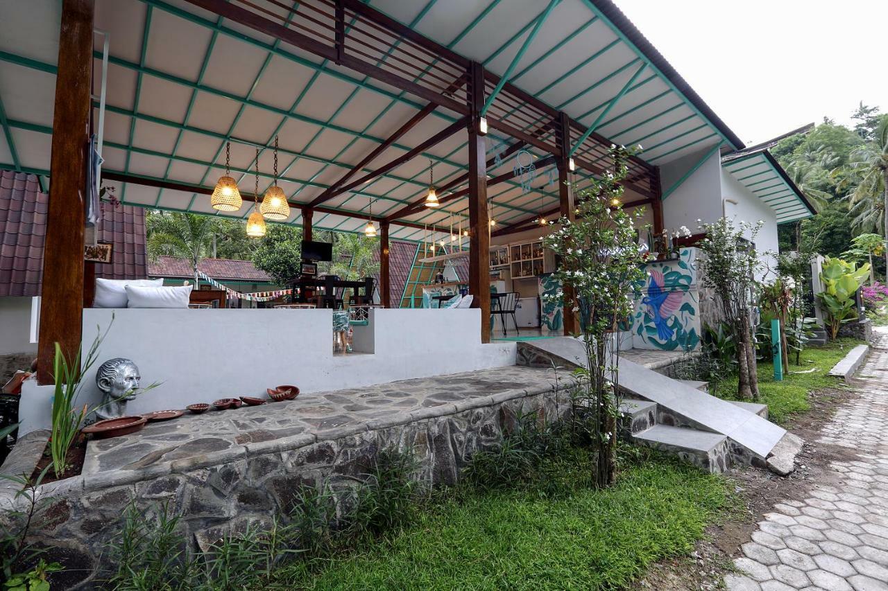 Makarma Resort Lombok Senggigi Exterior photo