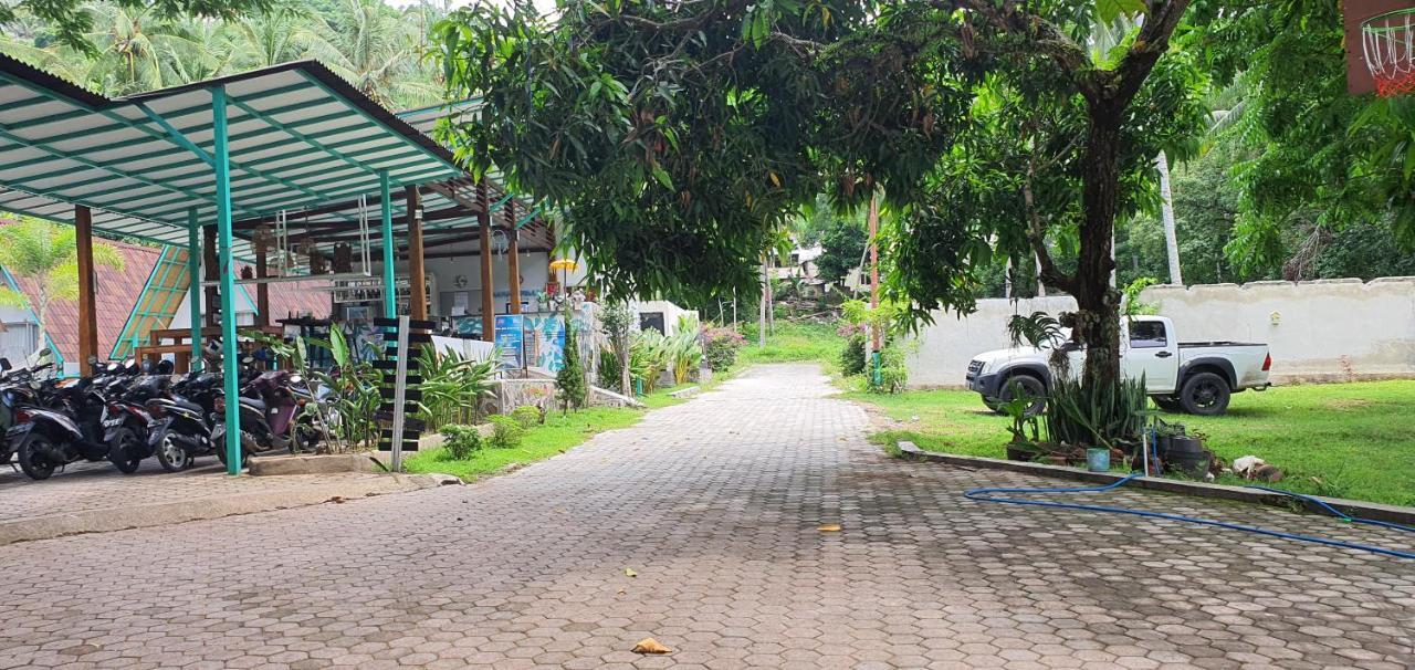 Makarma Resort Lombok Senggigi Exterior photo